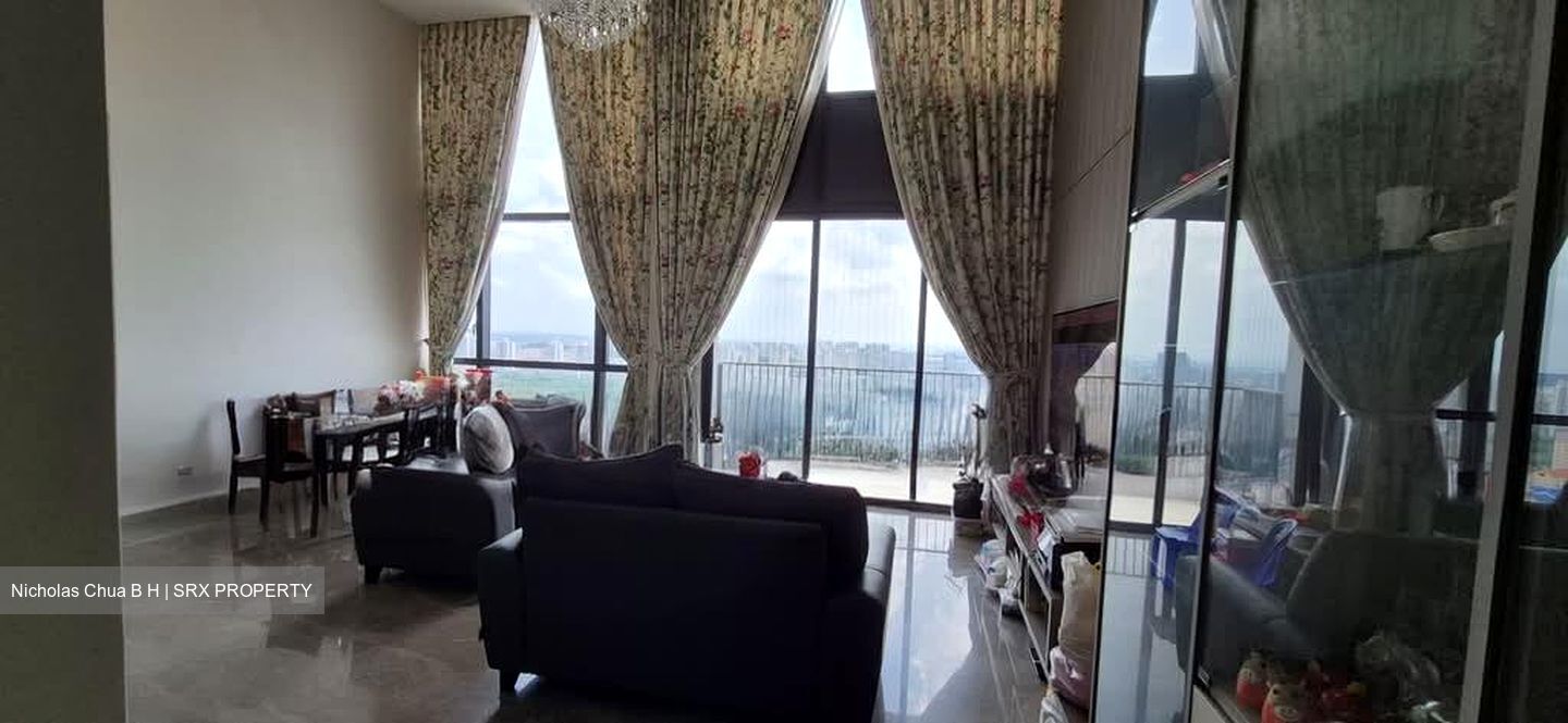Sky Vue (D20), Condominium #599108111